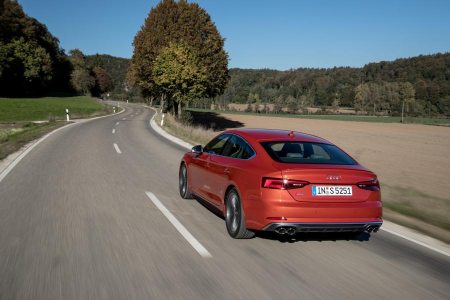  Audi S5 Sportback 2016 года  (WW) (фото 33 из 45)